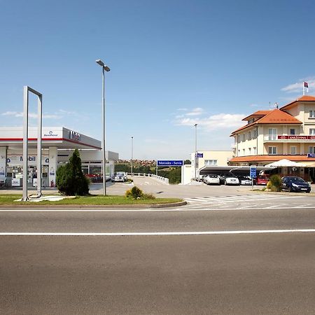 Hotel Knezevina Вранич Экстерьер фото